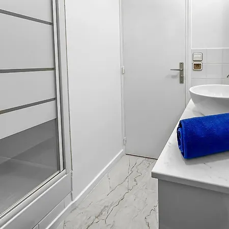 Hypercentre Proche Paris Parking Metro Train Apartment Creteil